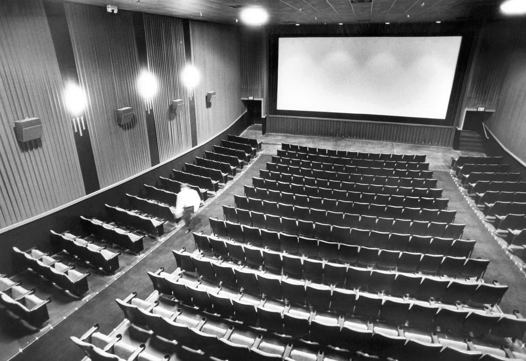1990-12-14 Movies 10